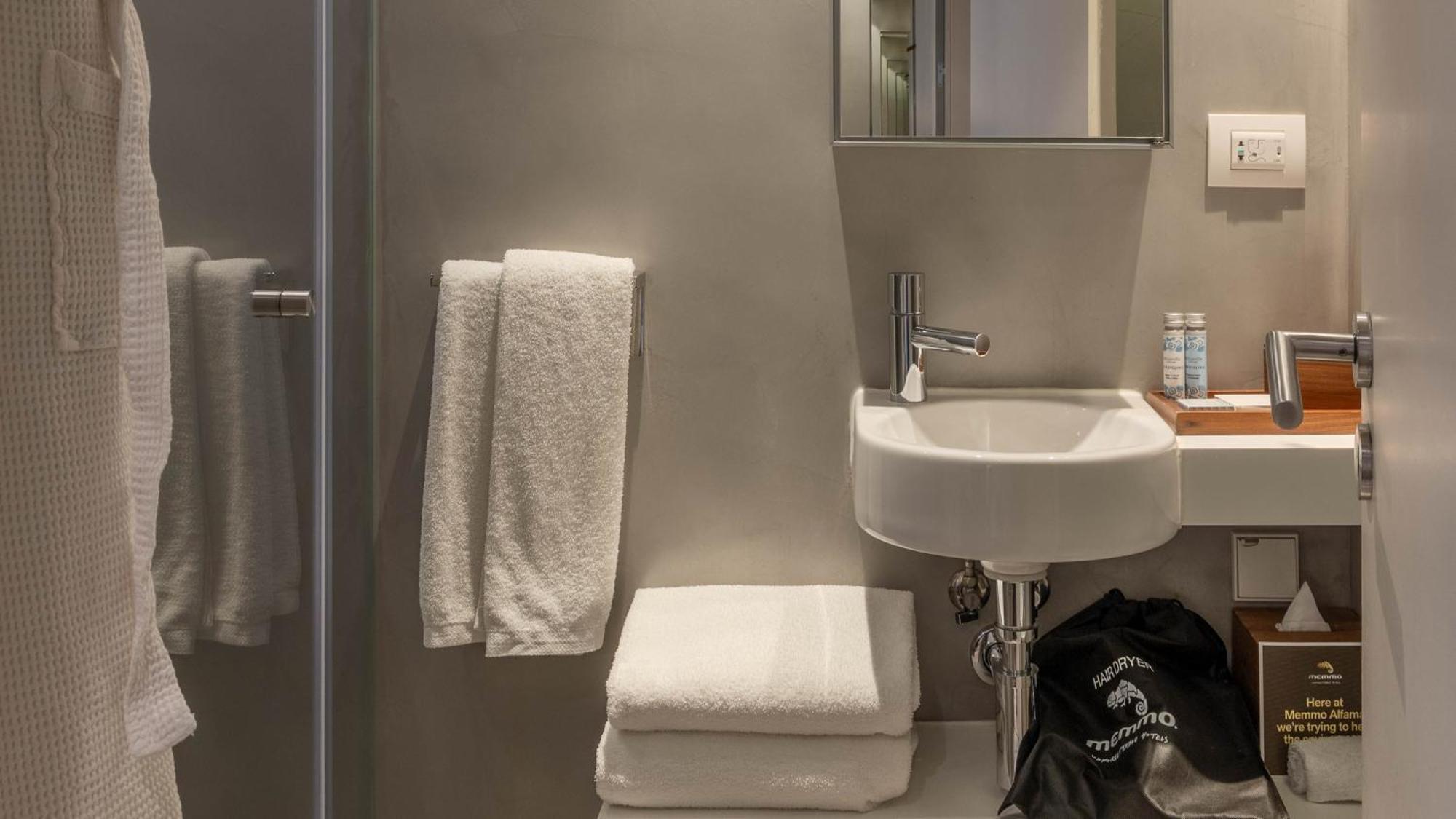 Memmo Alfama - Design Hotels (Adults Only) Lisbon Bagian luar foto
