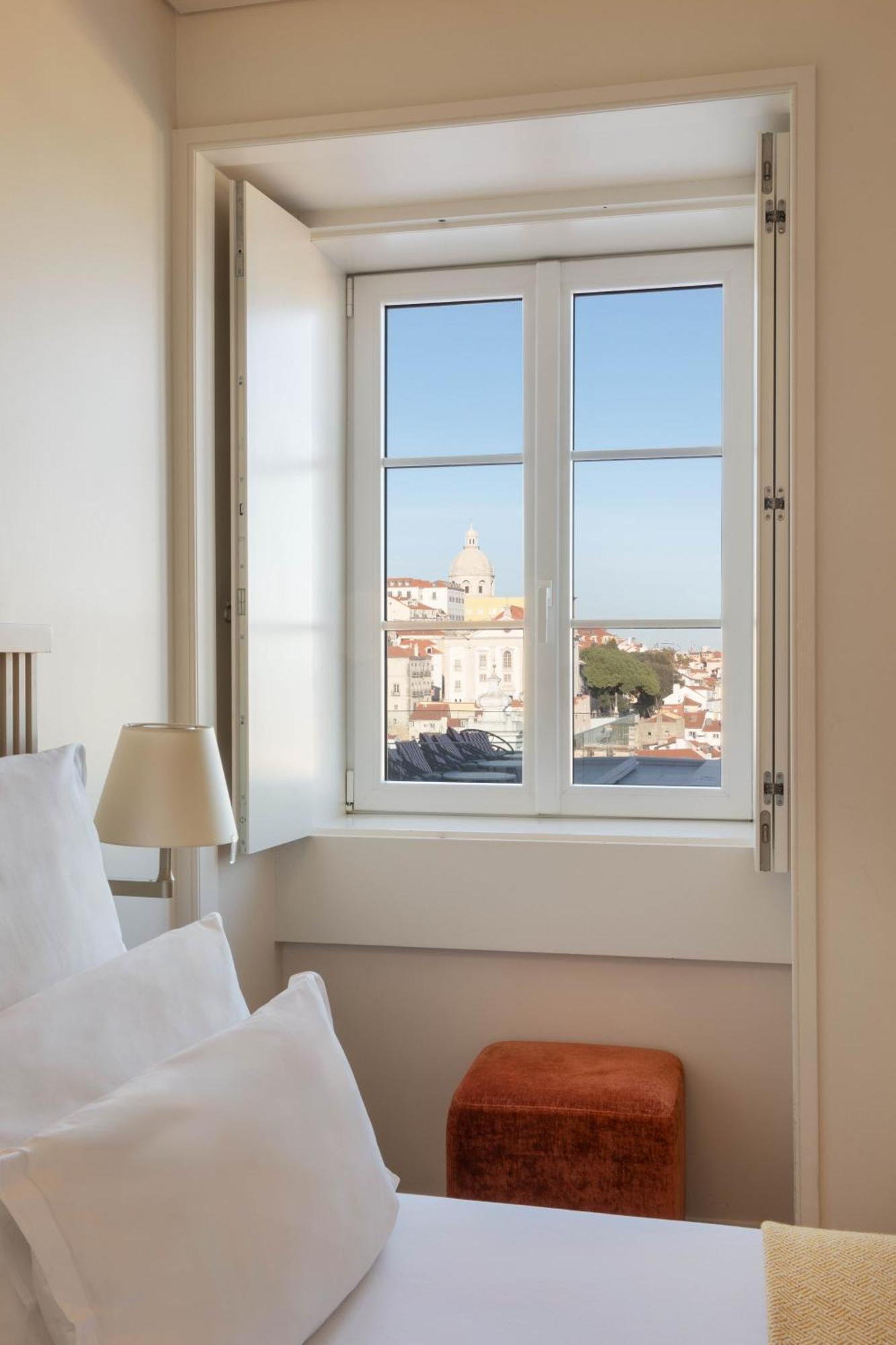 Memmo Alfama - Design Hotels (Adults Only) Lisbon Bagian luar foto